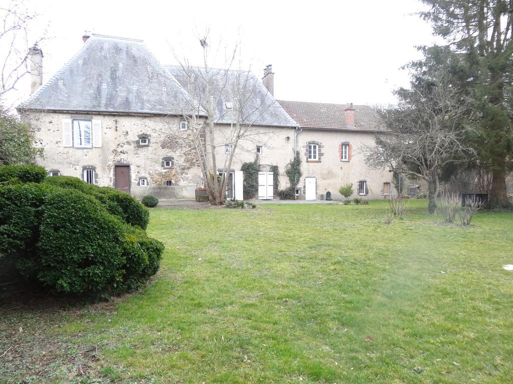 La Bromontoise Chambres D'Hotes Pontgibaud Exteriör bild