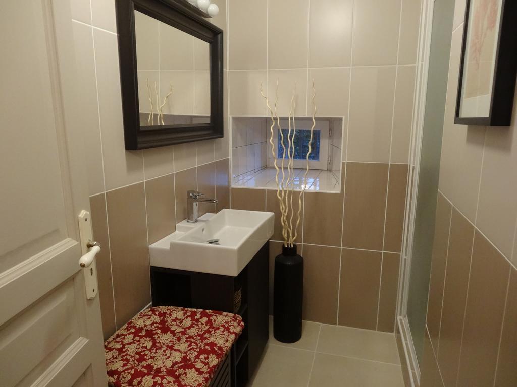 La Bromontoise Chambres D'Hotes Pontgibaud Rum bild