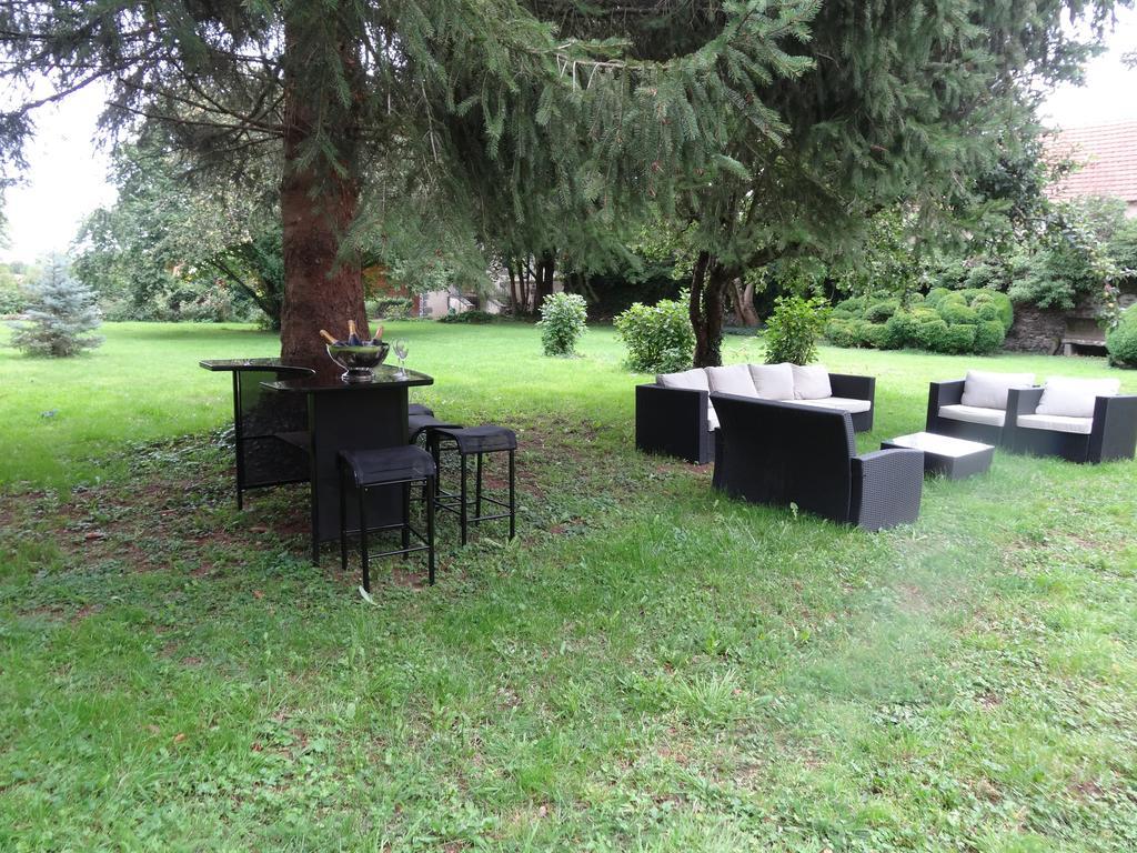 La Bromontoise Chambres D'Hotes Pontgibaud Exteriör bild