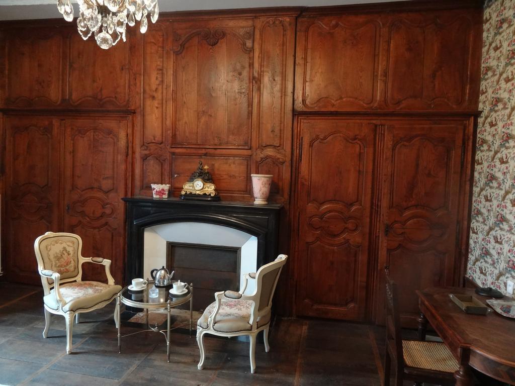 La Bromontoise Chambres D'Hotes Pontgibaud Rum bild