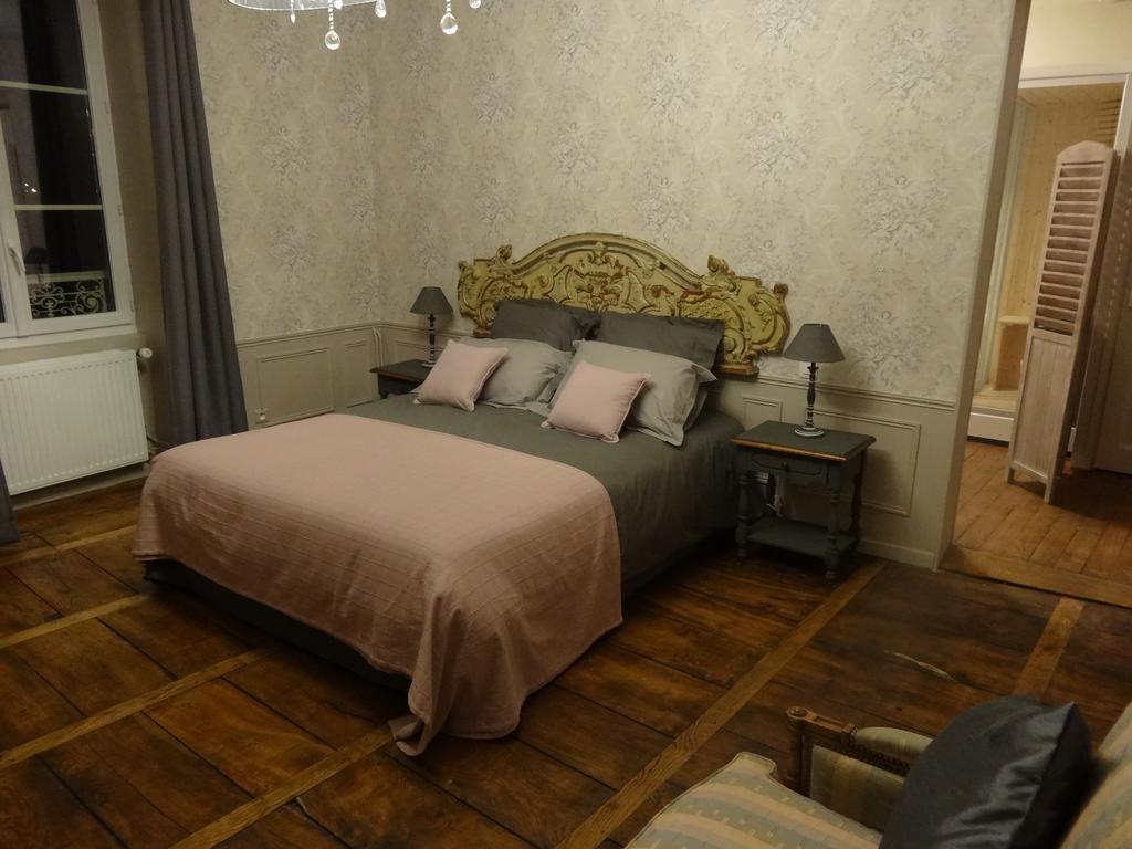 La Bromontoise Chambres D'Hotes Pontgibaud Rum bild