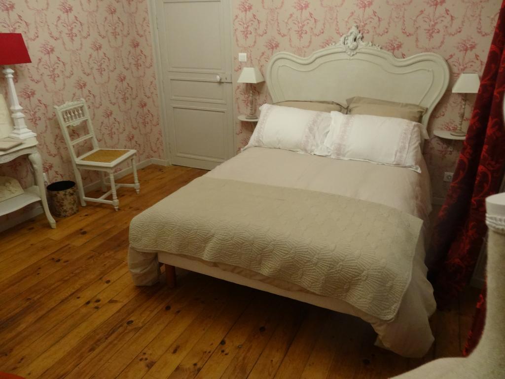 La Bromontoise Chambres D'Hotes Pontgibaud Exteriör bild