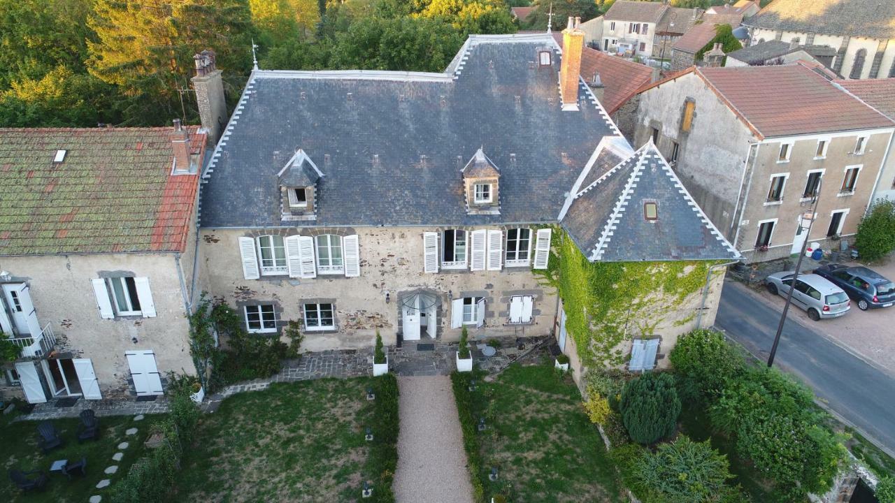 La Bromontoise Chambres D'Hotes Pontgibaud Exteriör bild